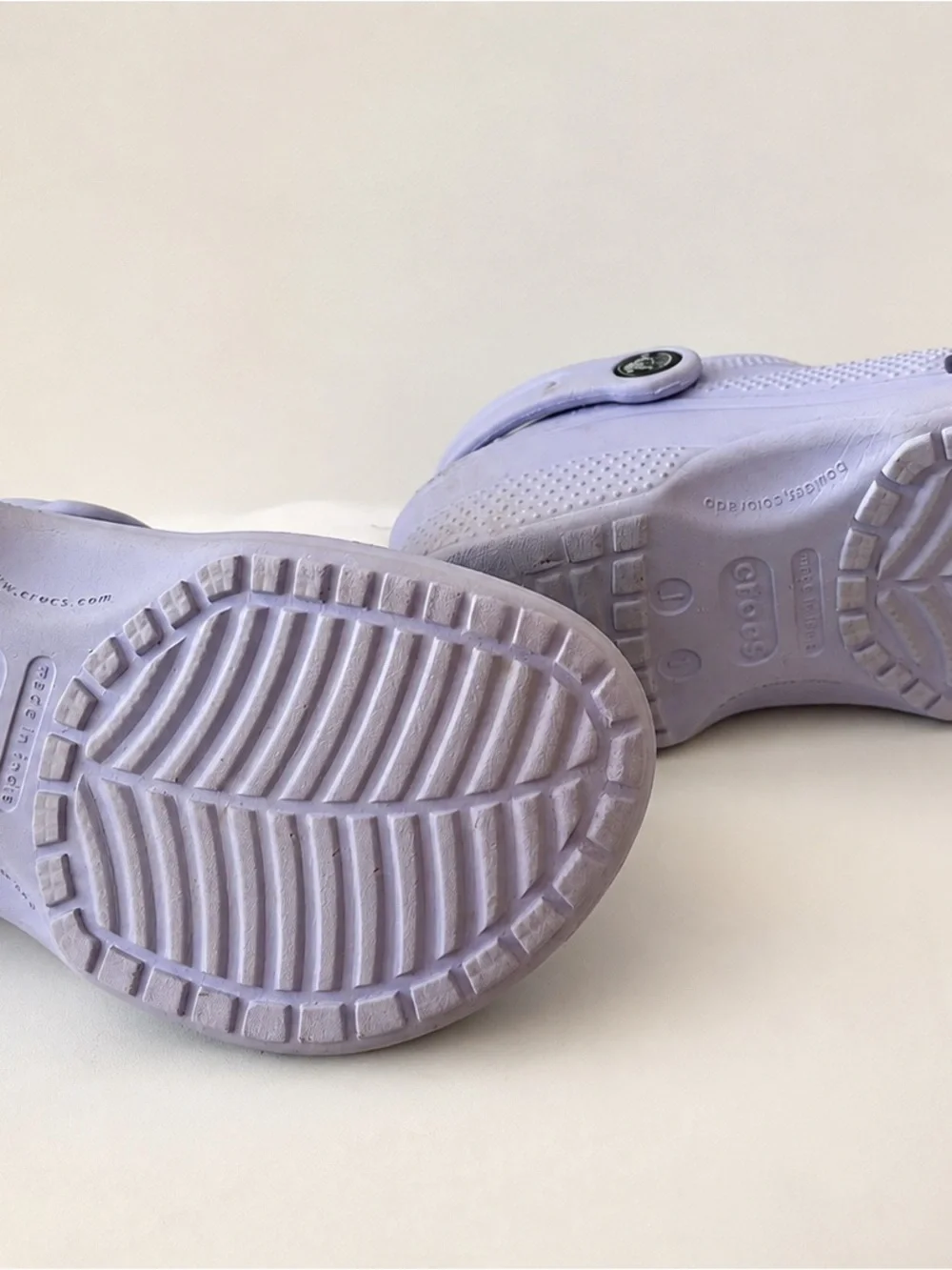 Crocs Classic Clog Lavender Purple Kids J1 Slip On Shoes